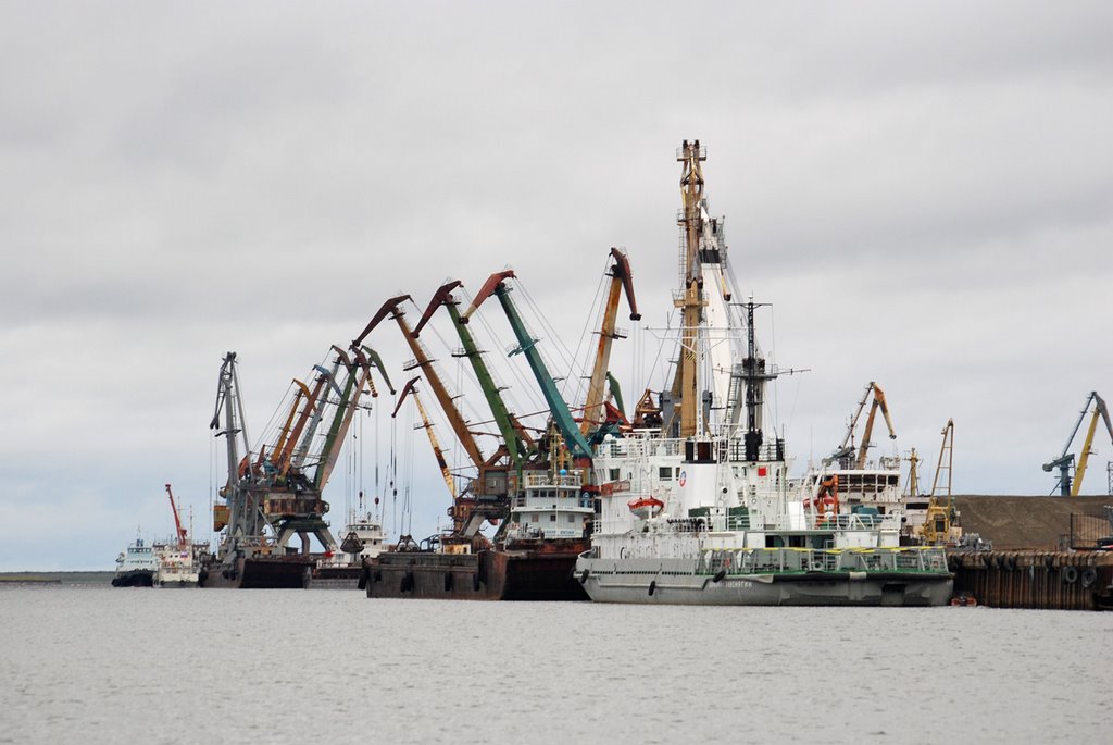 Dudinka port