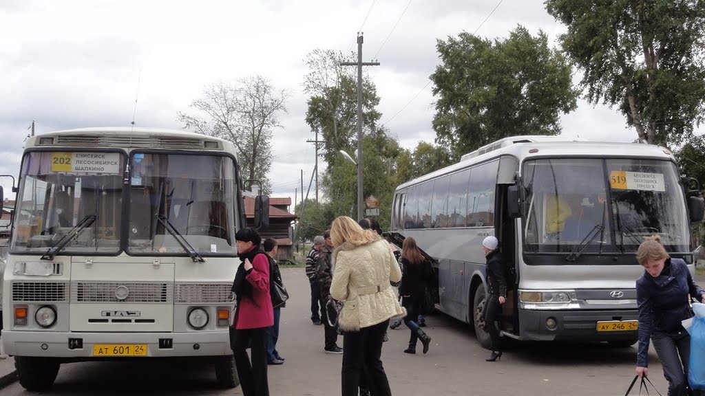ЕНИСЕЙСК, НА АВТОВОКЗАЛЕ
