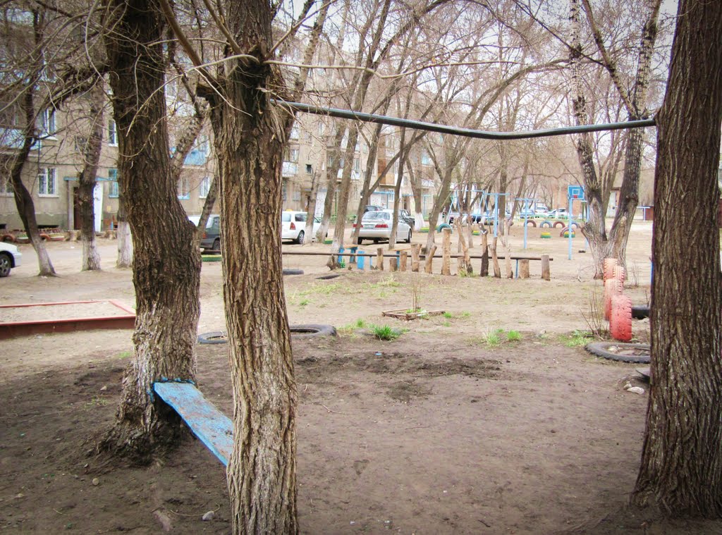 Минусинск, двор Тимирязева 7