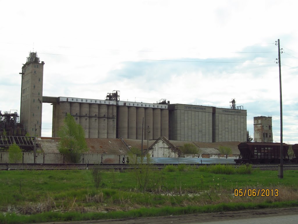 Grain elevator