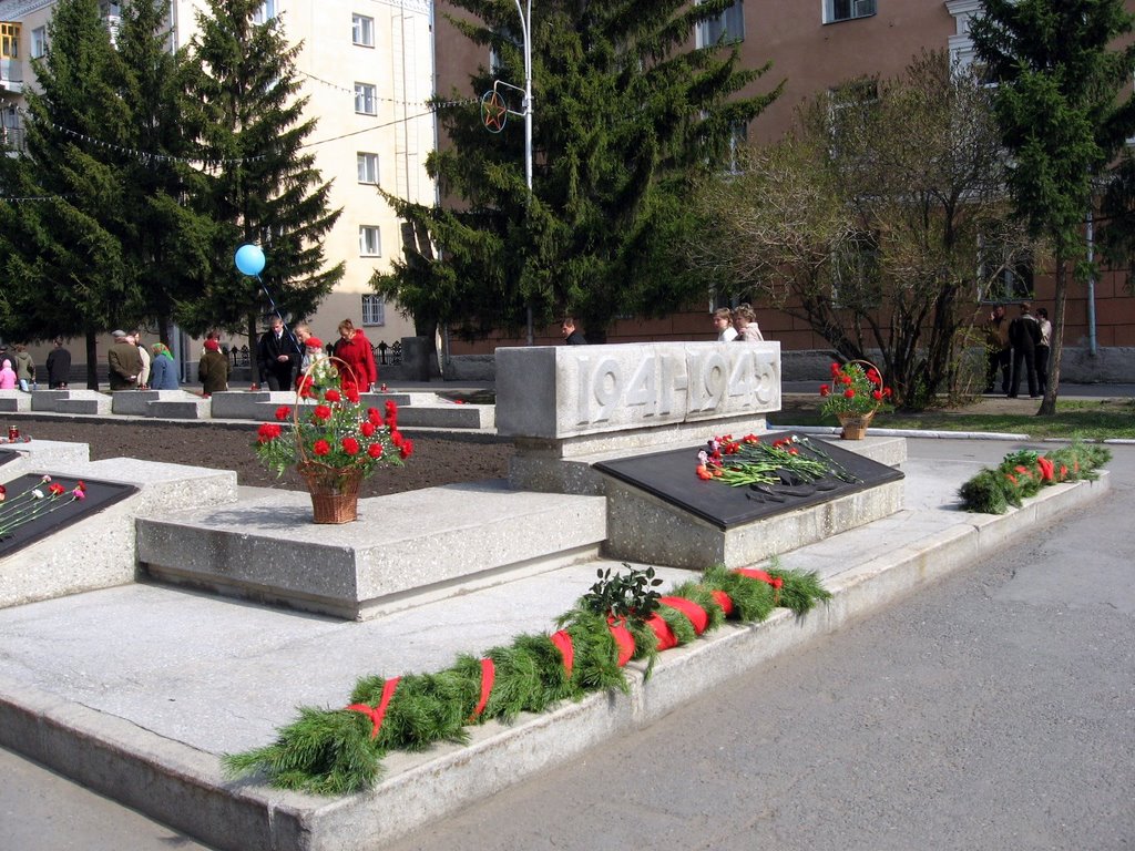 Памятник защитникам отечества