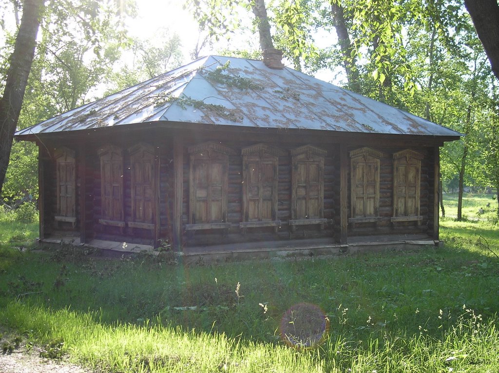 Домик в городском саду (27.06.2007)