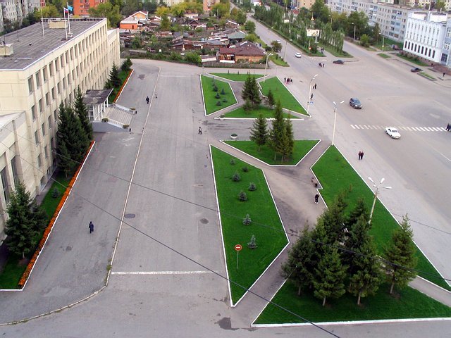 Площадь перед администрацией города Шадринск