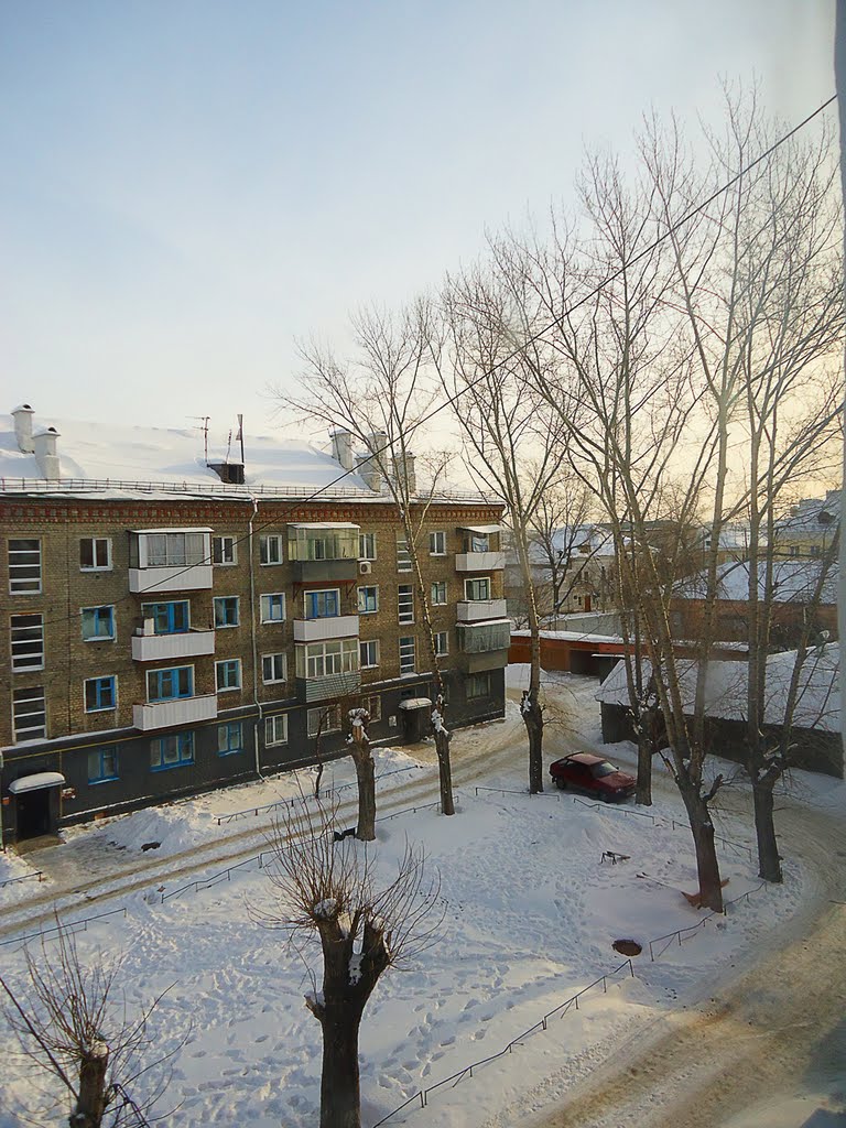 Зима во дворе Комсомольской, 5