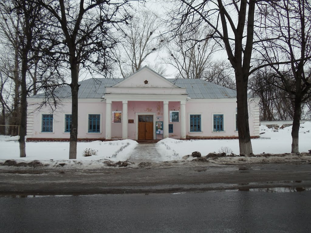 Кинотеатр Восток