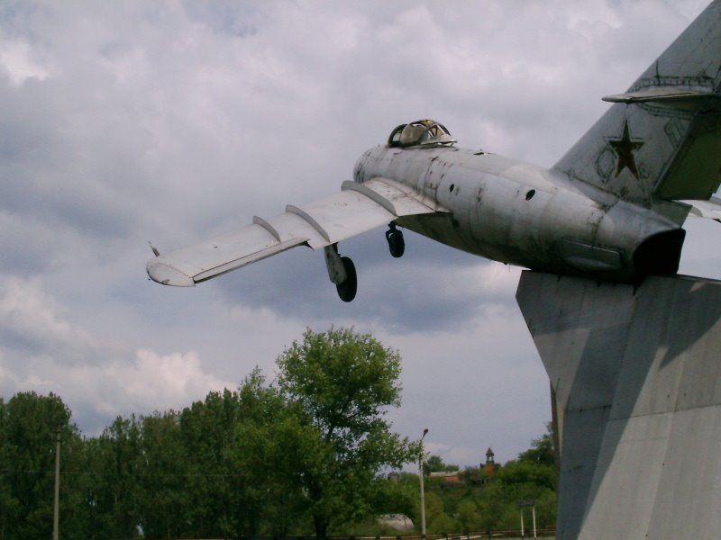 Самолет в Обояни