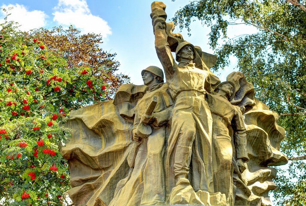 Denkmal in Ponyri - Поныри