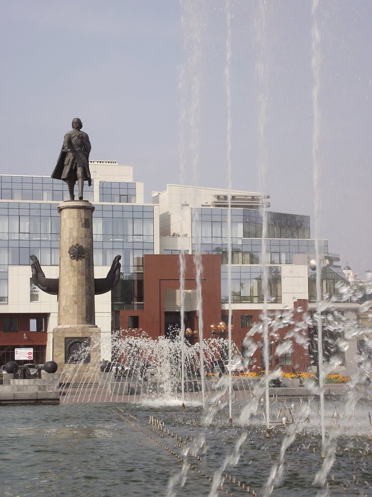 Памятник Петру I на площади Петра Великого