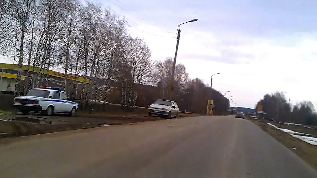 АЗС слева.