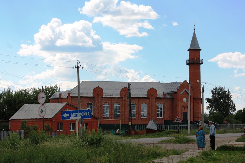 Мечеть в Лямбире