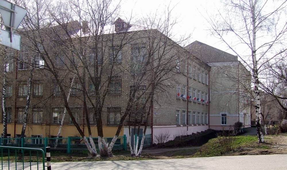 Просто я живу на улице Ленина...
