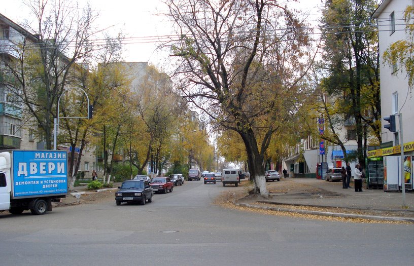 перекрёсток ул. Полежаева и Степана Разина