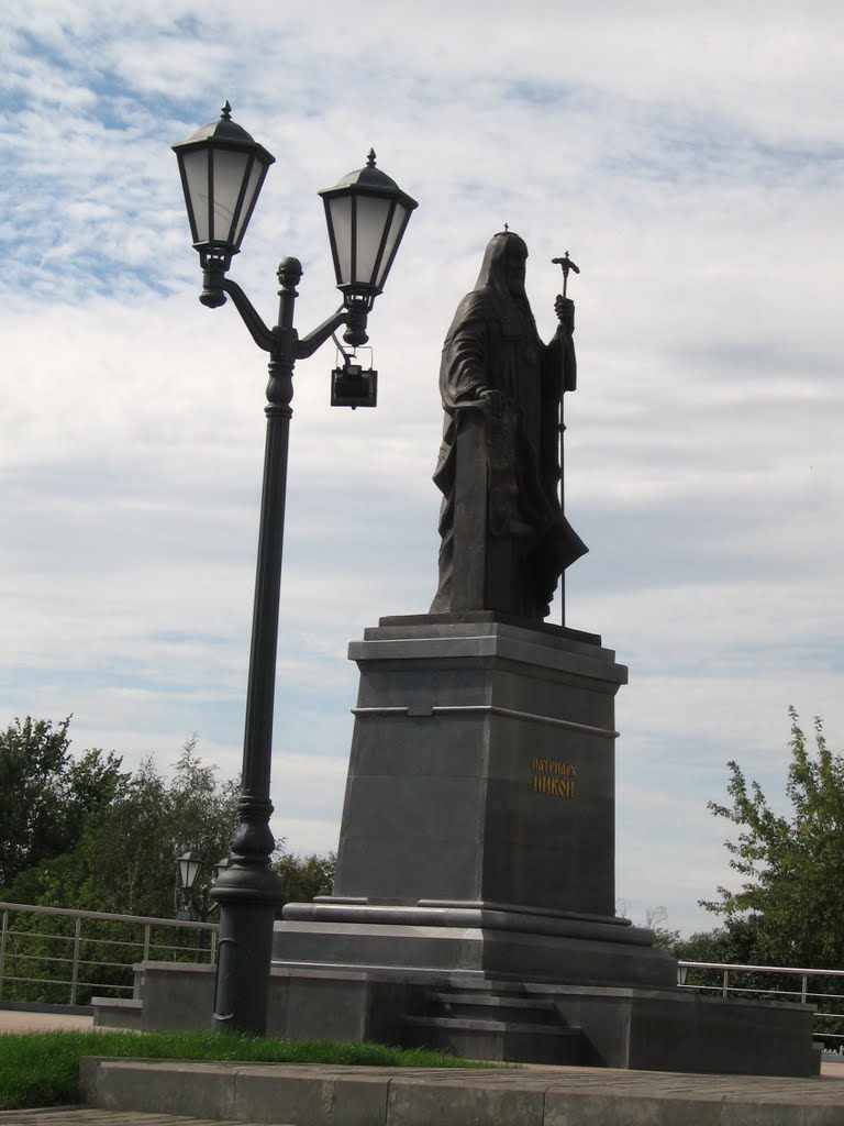 2006 Саранск. Памятник патриарху Никону