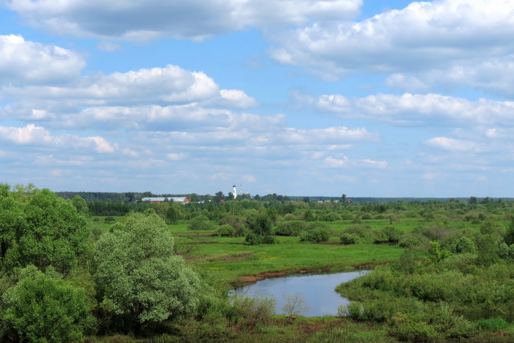 Река Нерская и храм в Ашитково