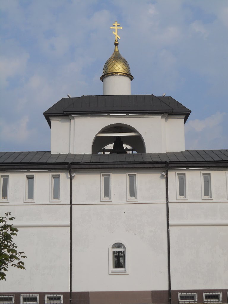 Колокольня крестильного храма в честь Святого равноапостольного князя Владимира...