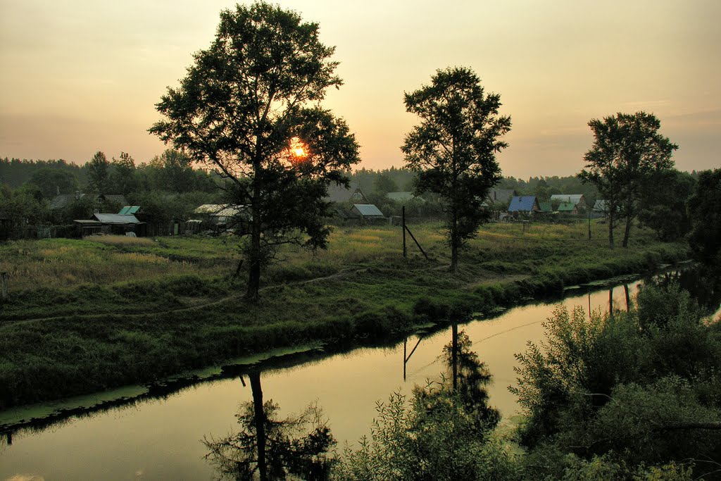 Sunrise over River Dubna, Verbilki