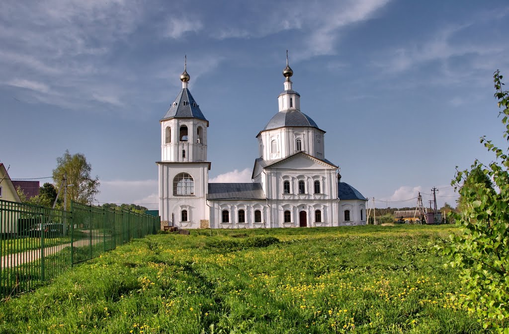 Верея. Церковь Богоявления Господня (Космы и Дамиана) в Заречье