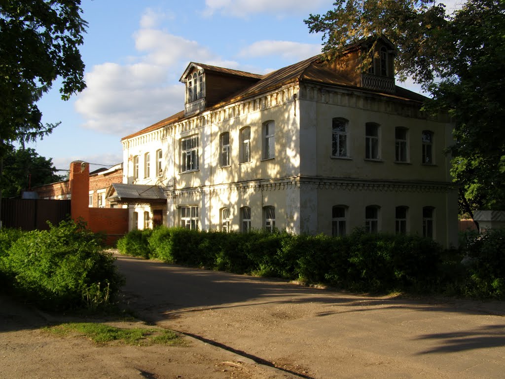 Заводоуправление Речицкого фарфорового завода (Гжель)