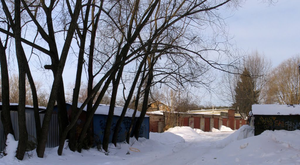 Гаражи