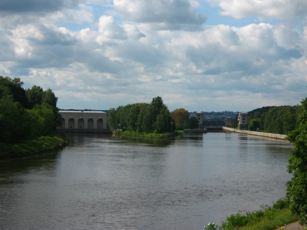 Lock #4 on Moscow-Volga canal, Вид на шлюз № 4