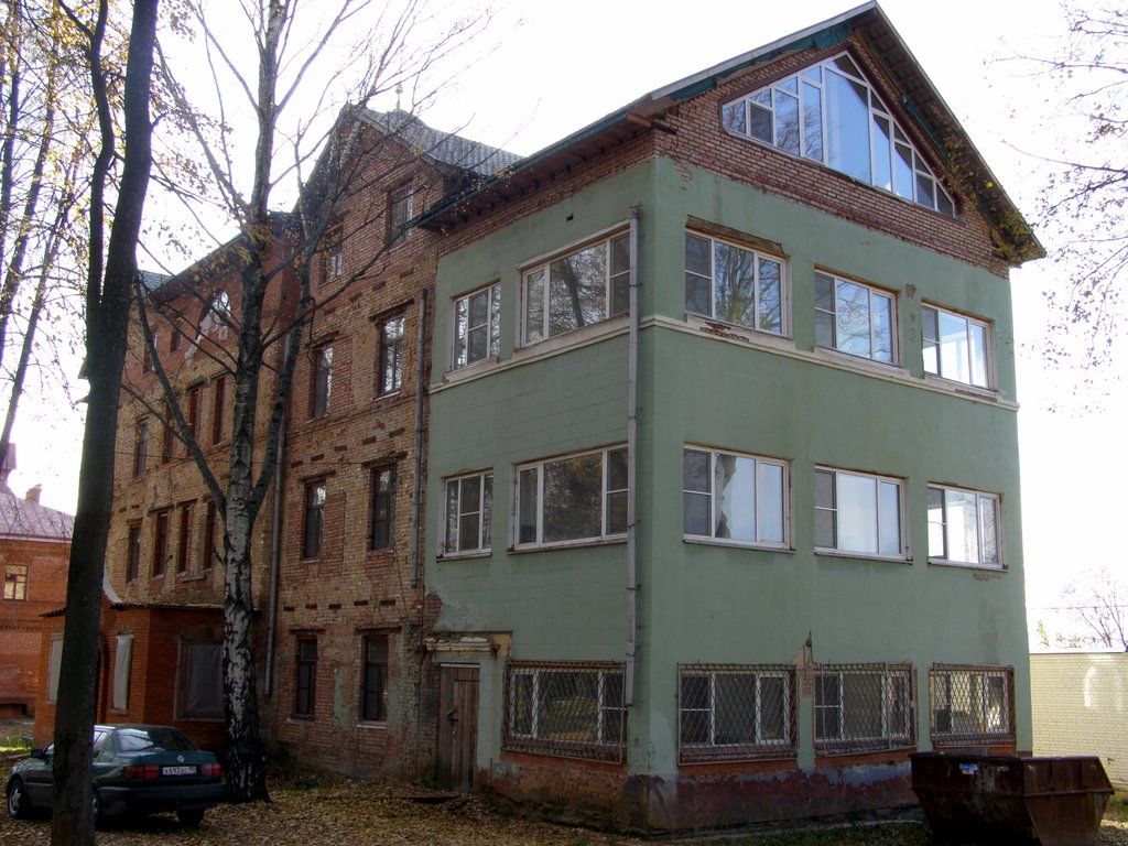 Монастырское здание