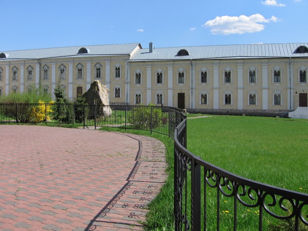 Братский корпус Угрешского мон.