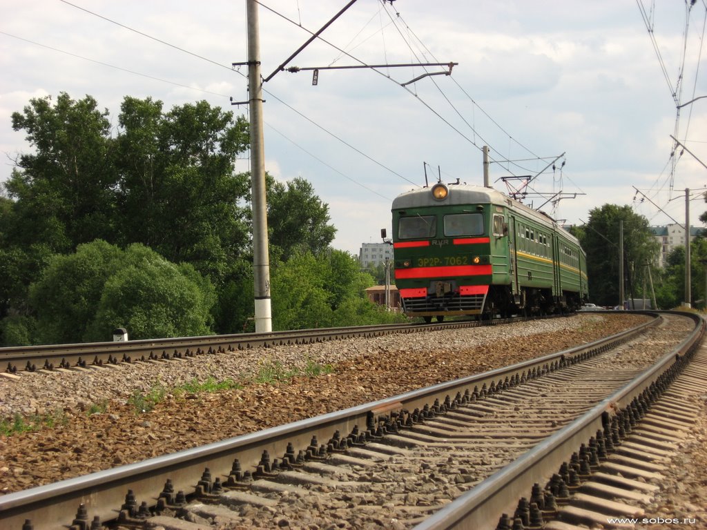 IMG_13942_2816 - Moscow Reg Suburban Train near Vodniki.jpg