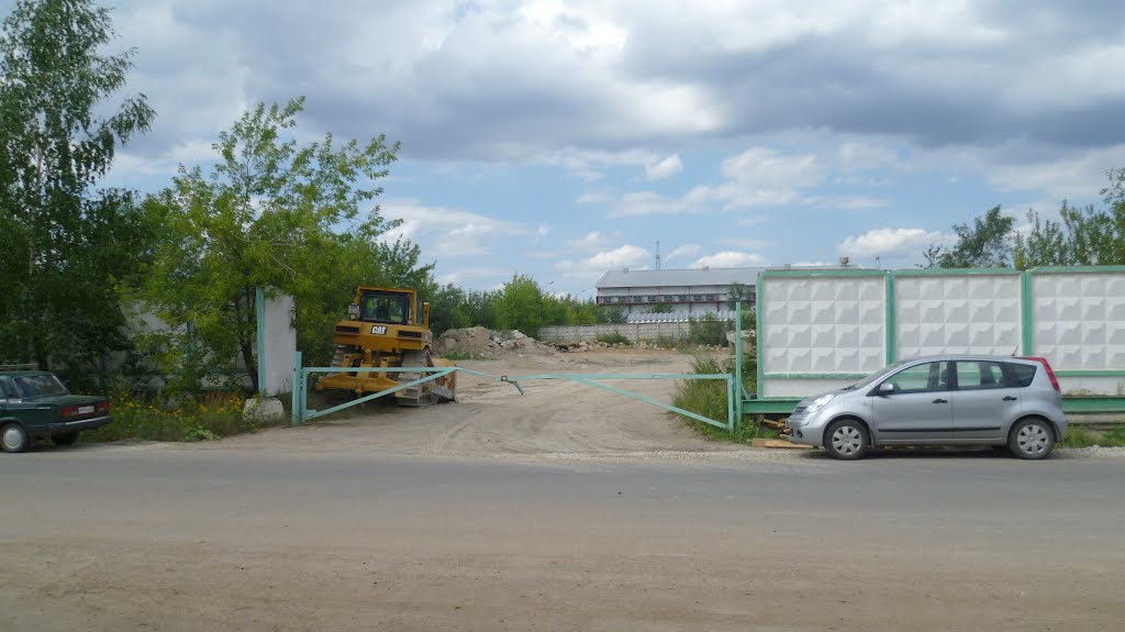 Перевалочная база с щебнем