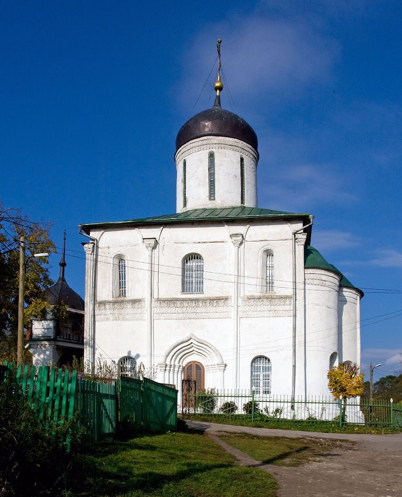 Uspensky Cathedral / Zvenigorod, Russia