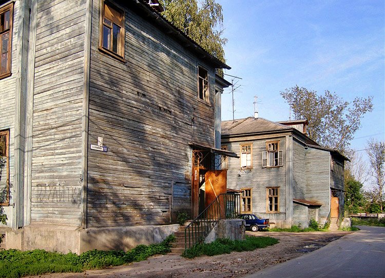 Старые дома