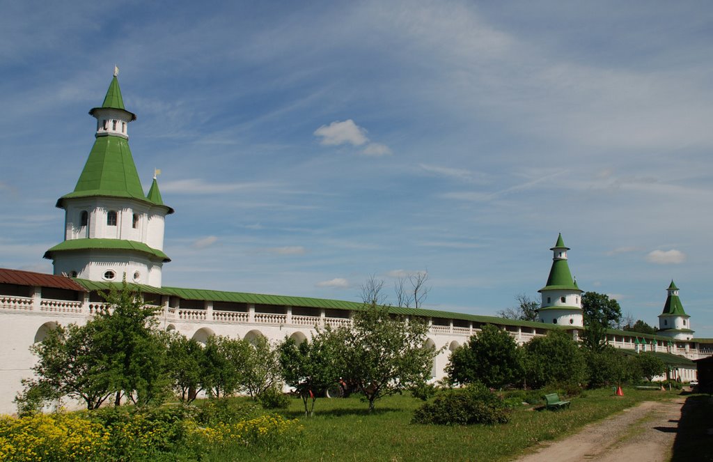 В монастыре