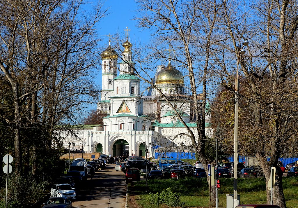 Ново-Иерусалимский монастырь в реставриции.