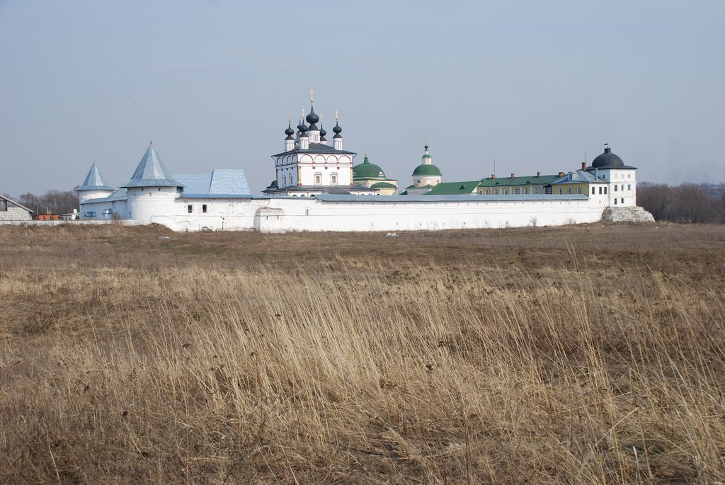 Троицкий Белопесоцкий монастырь. Вид с запада
