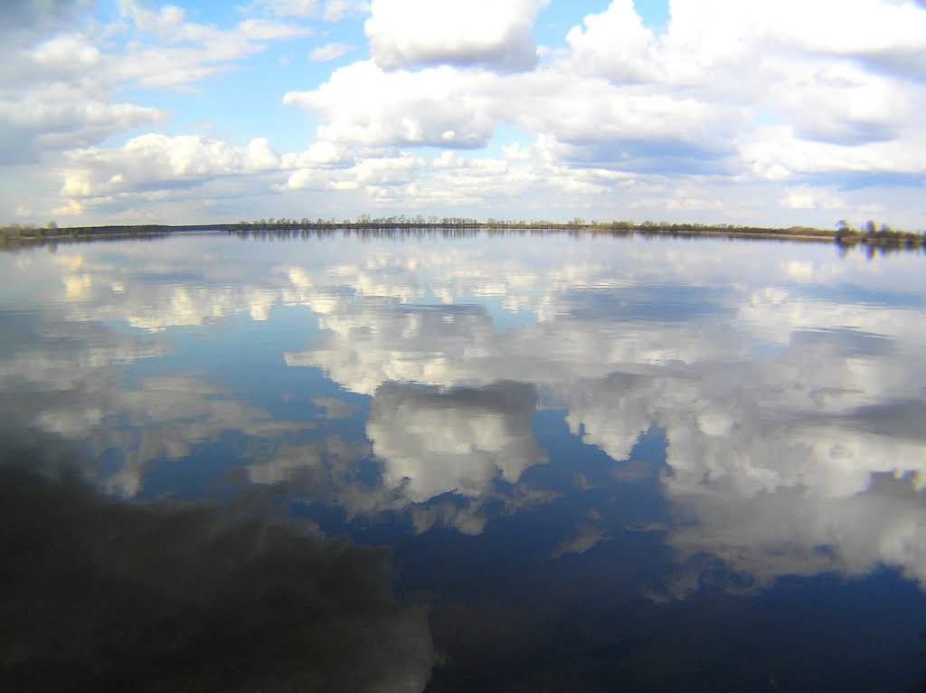 Зеркало озера Святого