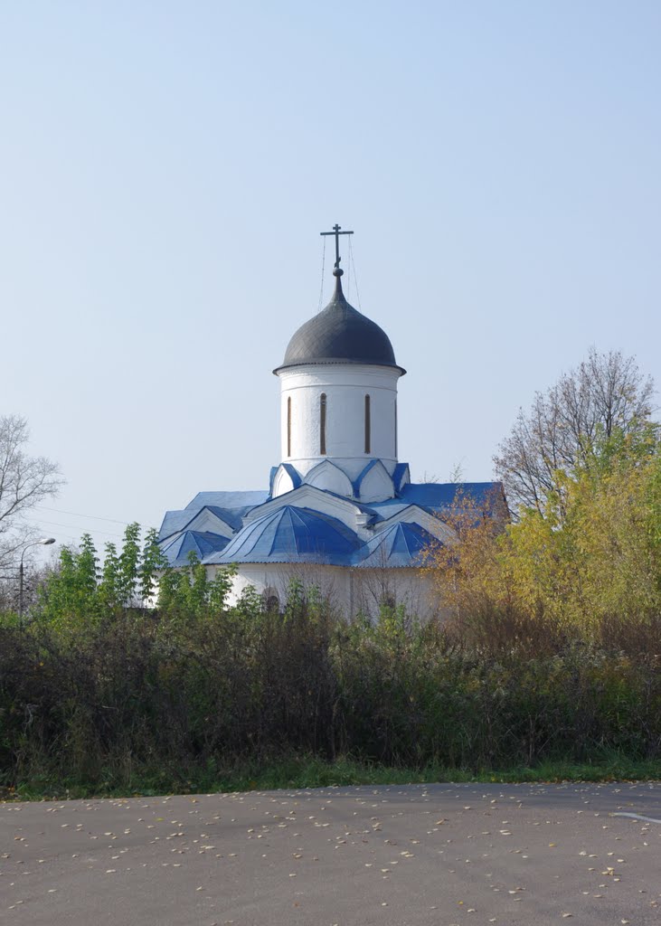 Клин. Церковь Успения пресвятой богородицы. Октябрь 2011г.