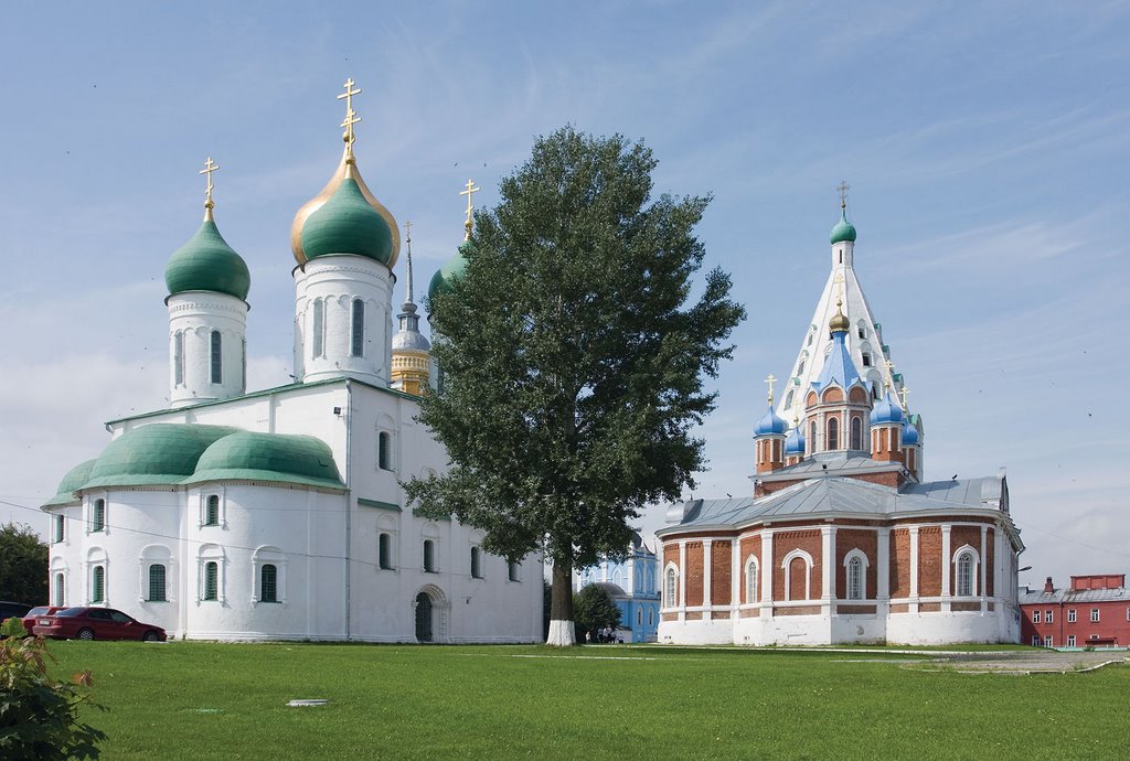 Uspensky and Tikhvinsky Cathedrals / Kolomna, Russia