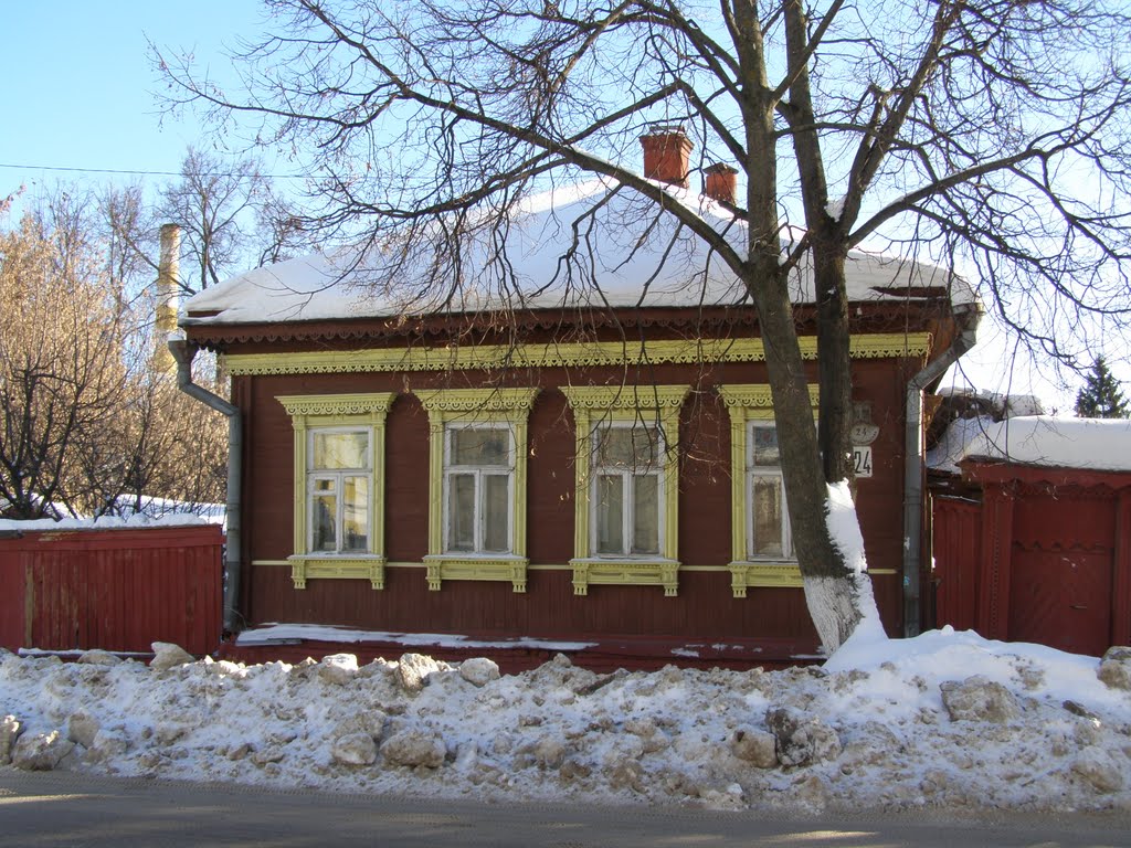Коломна, ул. Комсомольская, 24