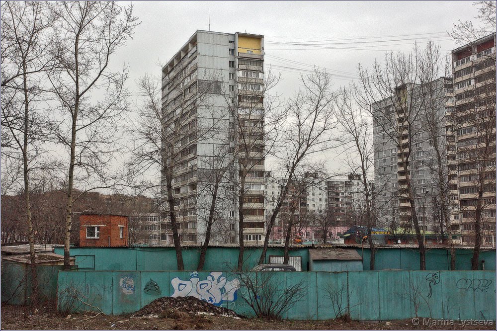 Жилой массив за гаражами