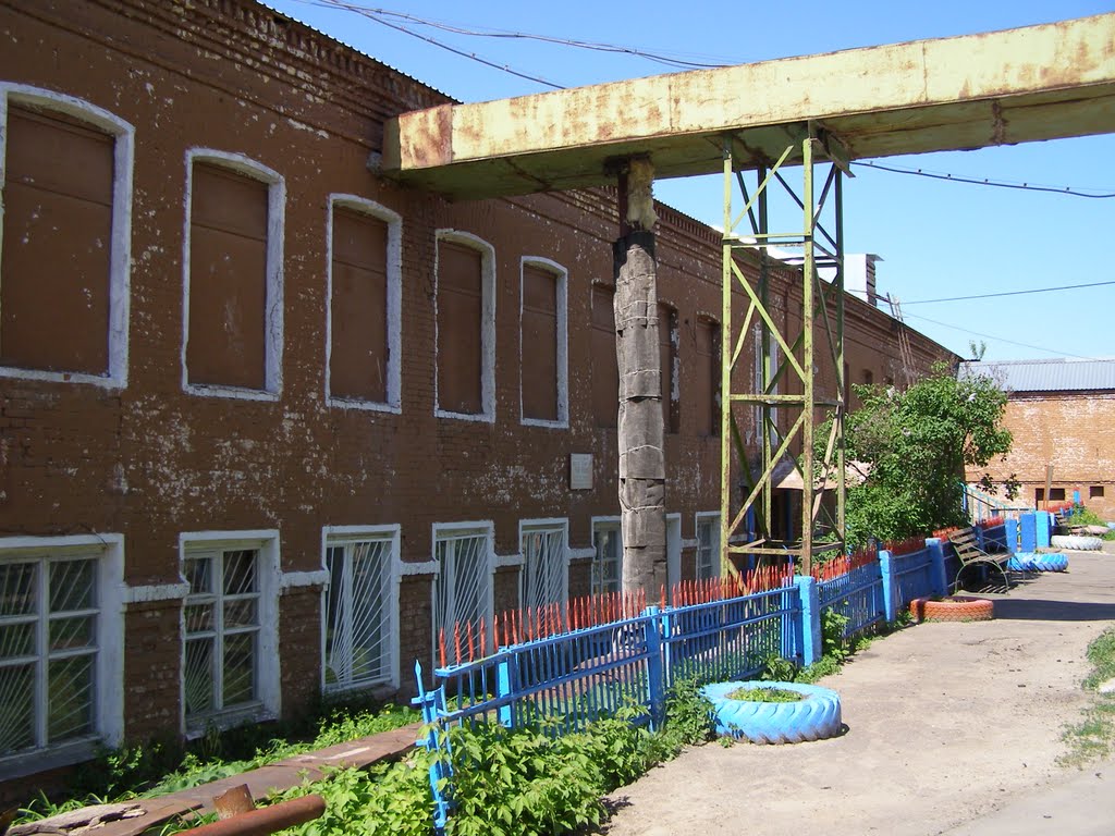 Врач А.П.Чехов в1892 году принимал здесь больных крюковчан.