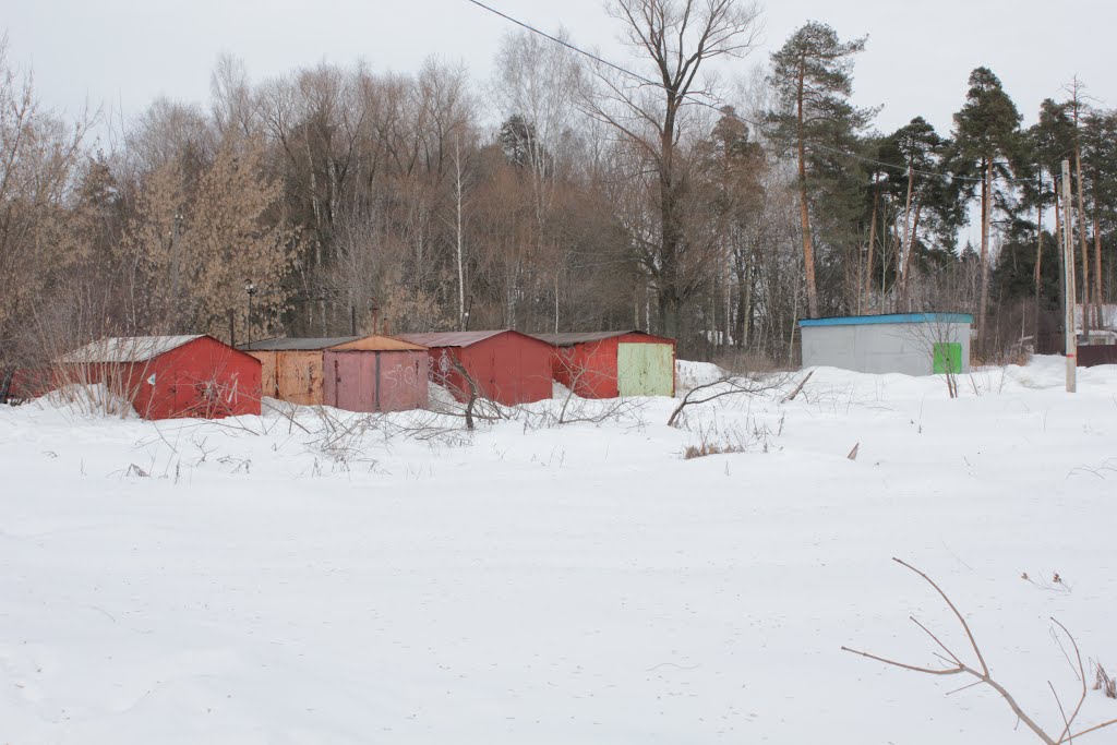 Гаражи
