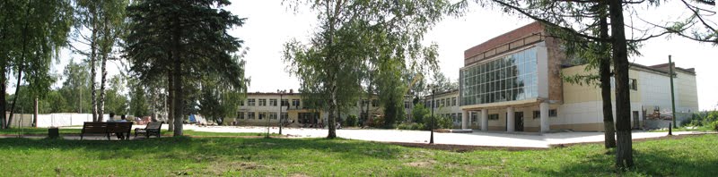 ДК Старт летом 2008 года в период ремонтных работ