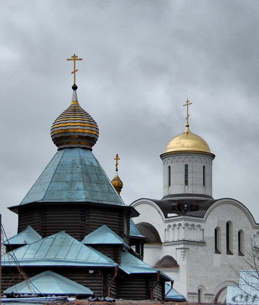 Люберцы. Две церкви