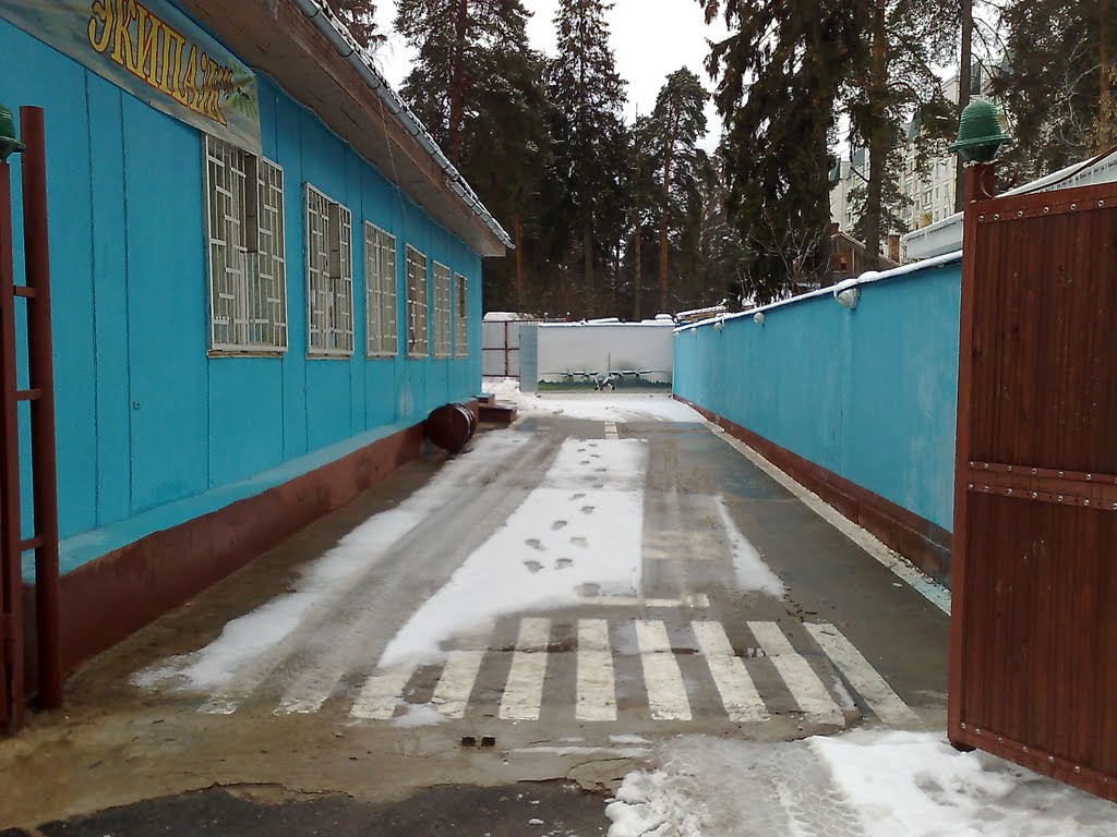 Вход в кафе