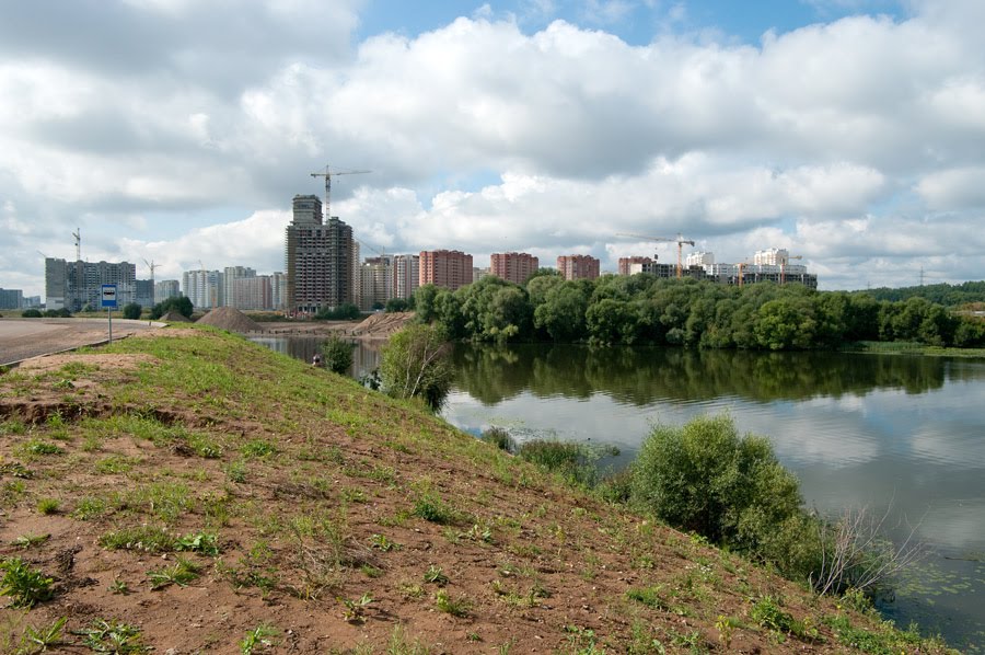 Вид на Москва-реку и новостройки Красногорска / View of the Moscow River and the new buildings of Krasnogorsk (29/08/2009)