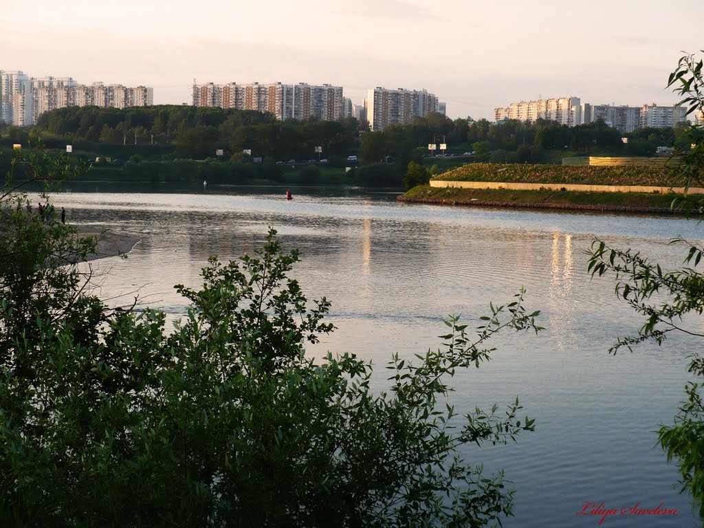 Вечер на Москве реке. Павшинская пойма.