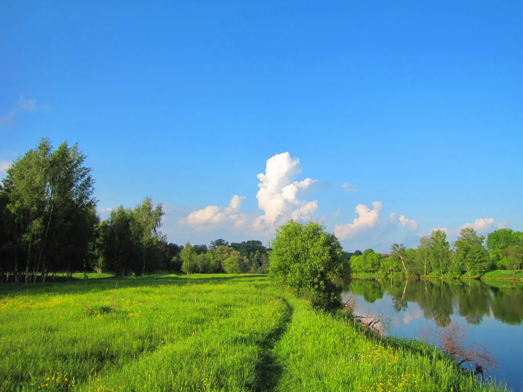 Quiet Evening on the River Klyazma 1