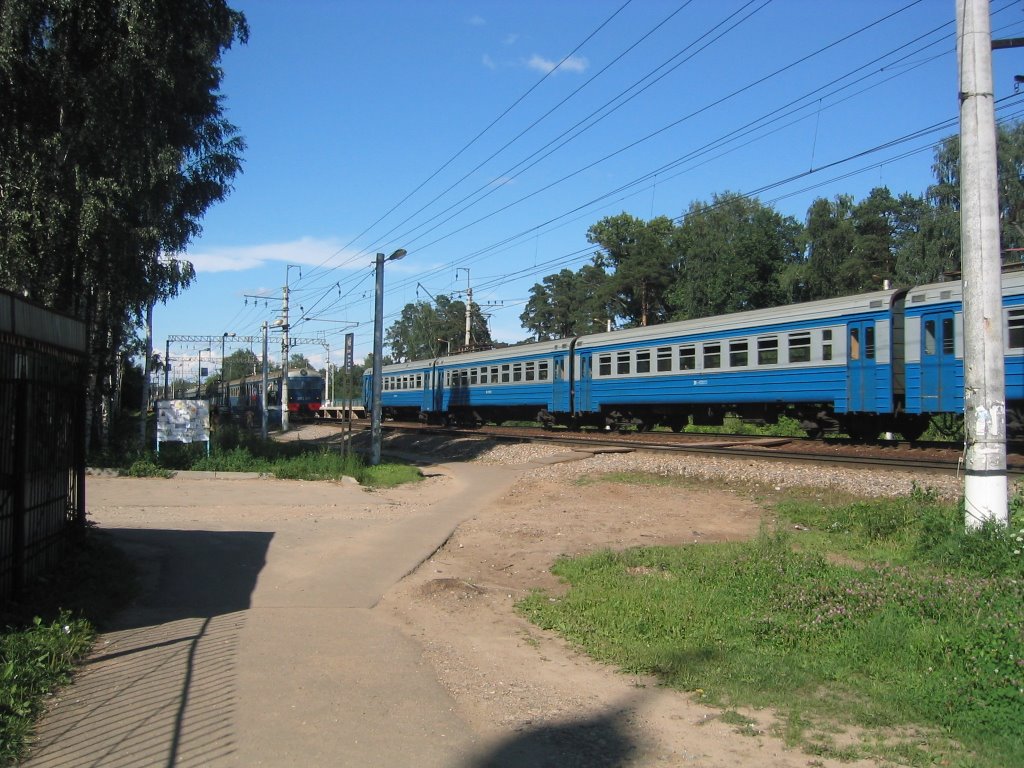 Пл. Правда