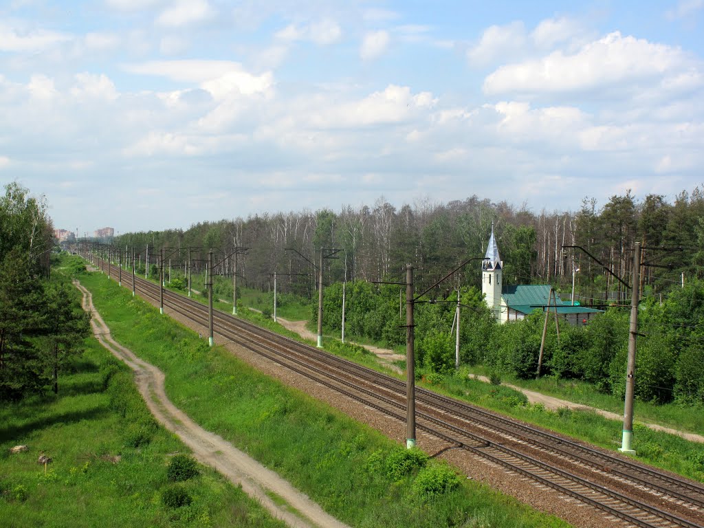 Железная дорога и мечеть