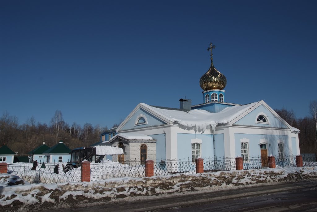 Храм в Рошале