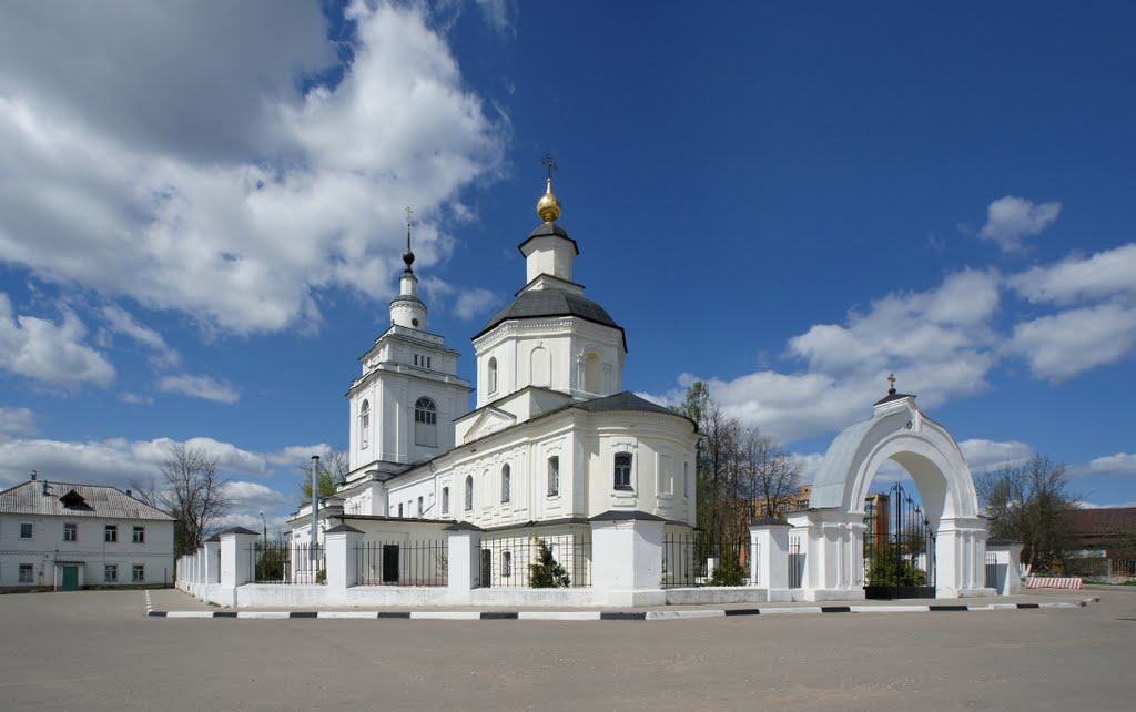 Руза, Церковь Покрова Пресвятой Богородицы